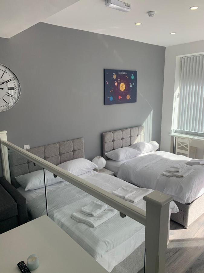 Smeaton Serviced Accommodation Ливърпул Екстериор снимка